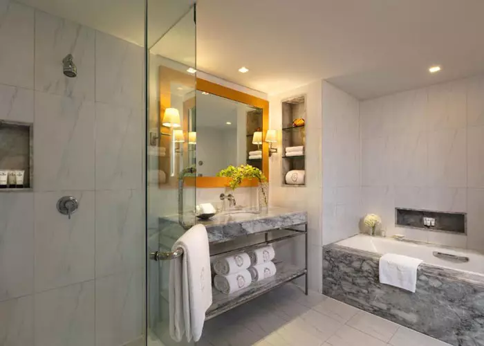 هتل لبوآ ات استیت تاور بانکوک